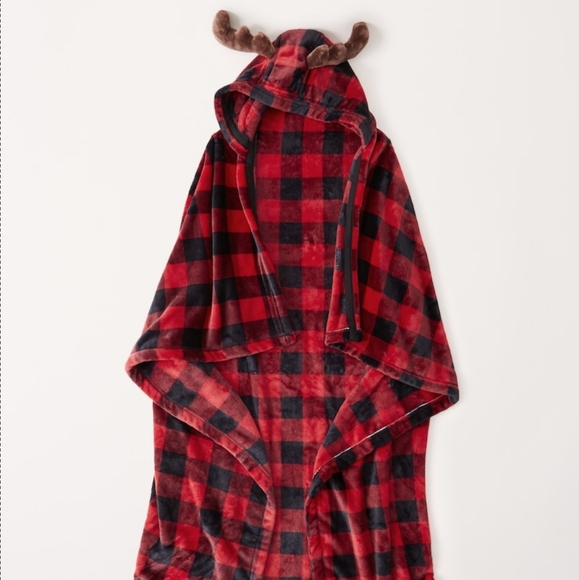 Abercrombie hooded blanket - Picture 3 of 7